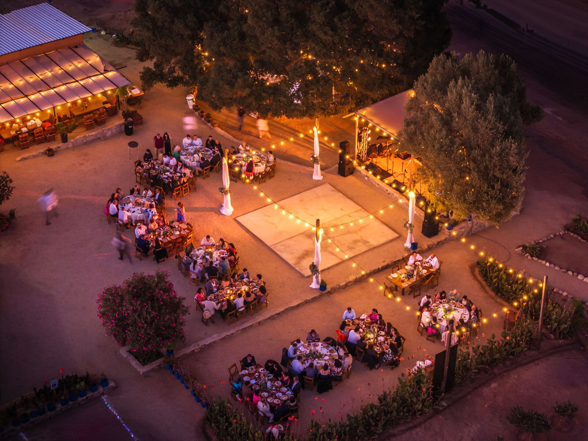 Bal des pompiers à Courçon