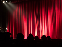 Représentation de théâtre_Montrond-les-Bains