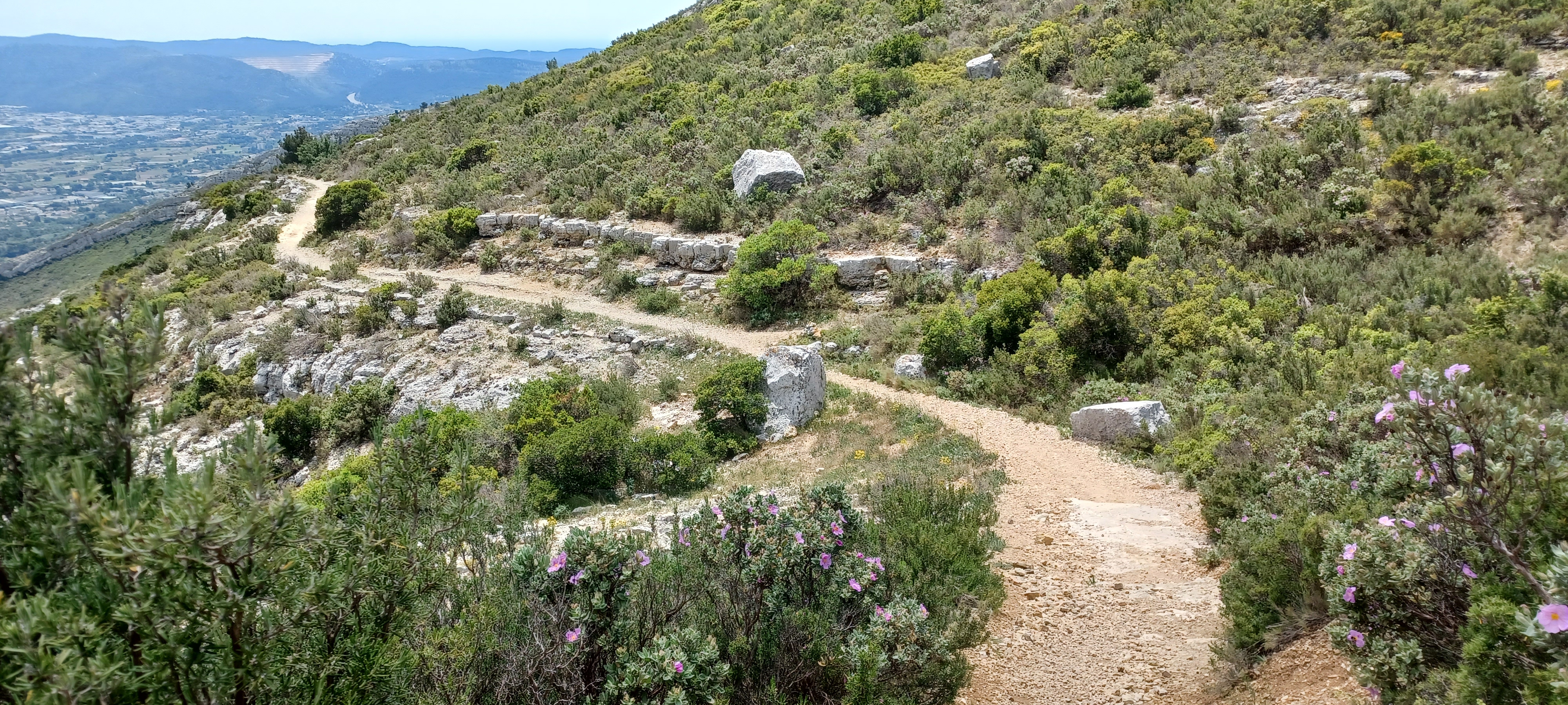 Le balcon des Tourdres et la corniche du grand vallon