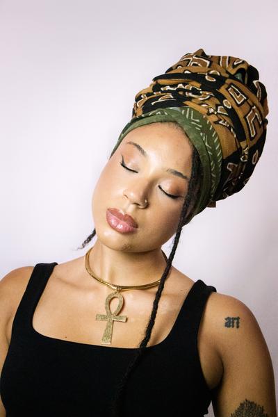 Bijoux et accessoires d'inspiration afro-contemporaine 