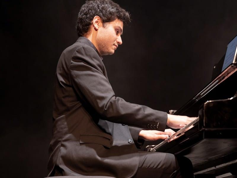 "Piano au pré" avec Virgile Roche - Tournée des villages