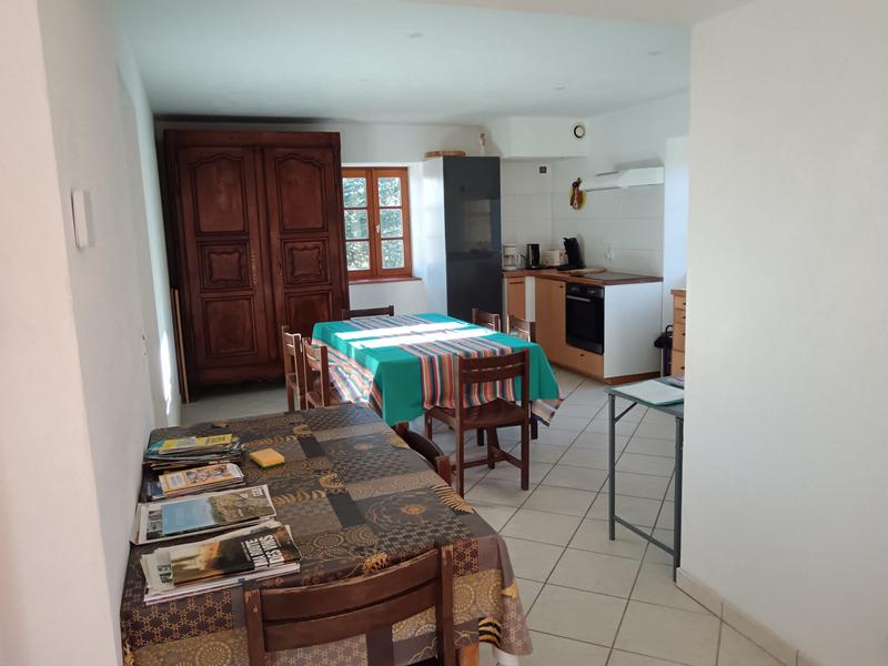 COIN SUISINE VU DU SALON