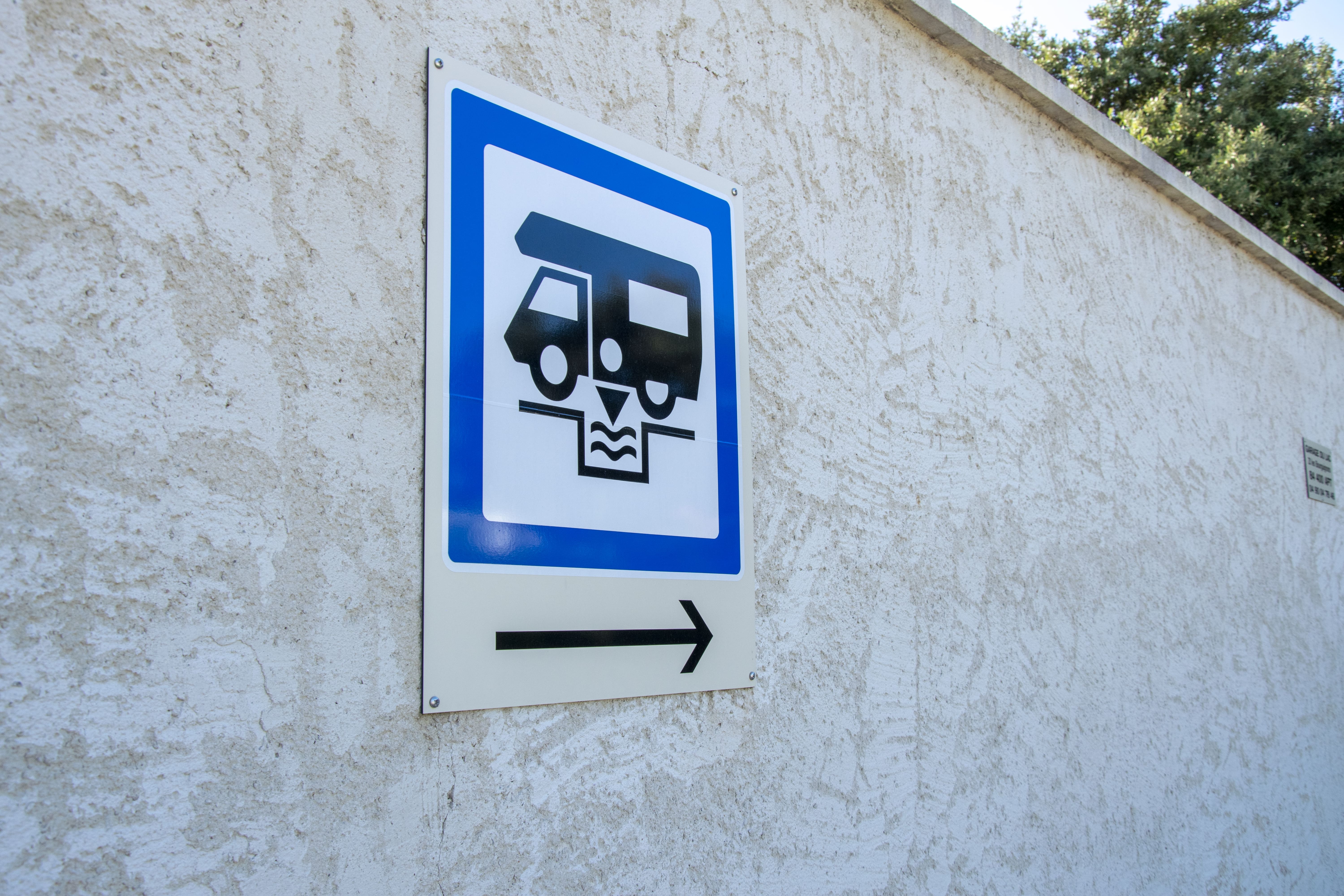 Aire de Services Les Hautes Garrigues photo 2