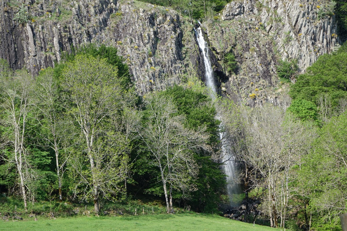 Boucle de Faillitoux, secrets of the waterfall