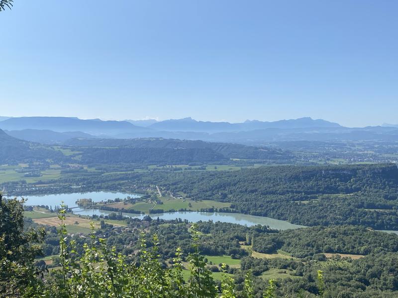 Vue depuis la Croix Saint Clair à Izieu Vue depuis la Croix Saint Clair à Izieu