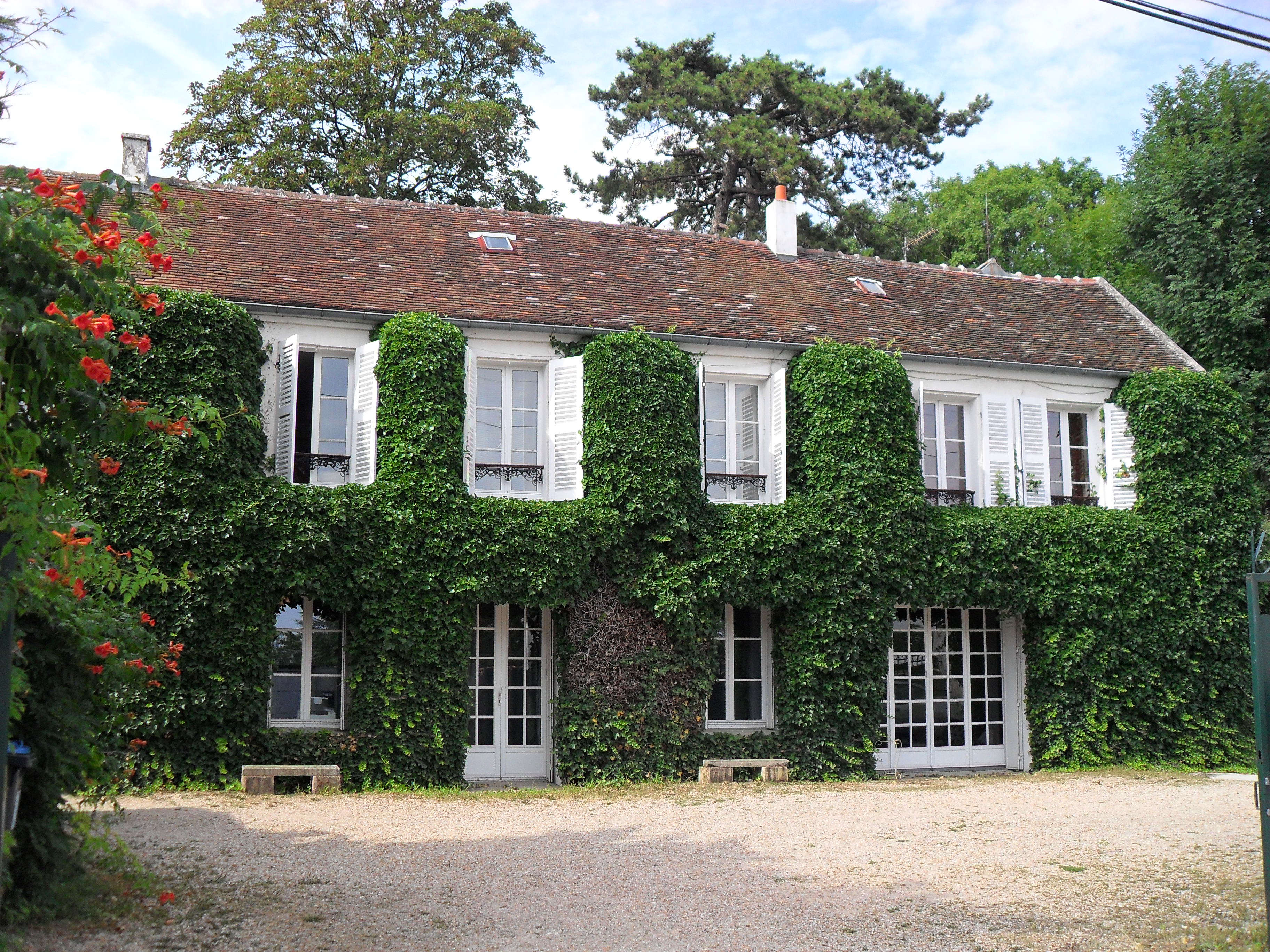 Façade