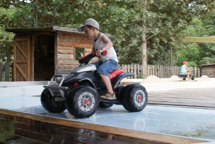 Circuit de motos électriques Les Loupiots