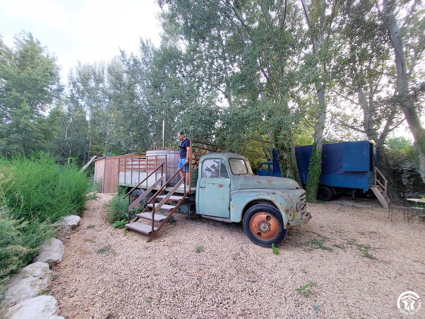 Les Truck Lodges Les Animaux et Marino, Saint-Andiol - photo 16