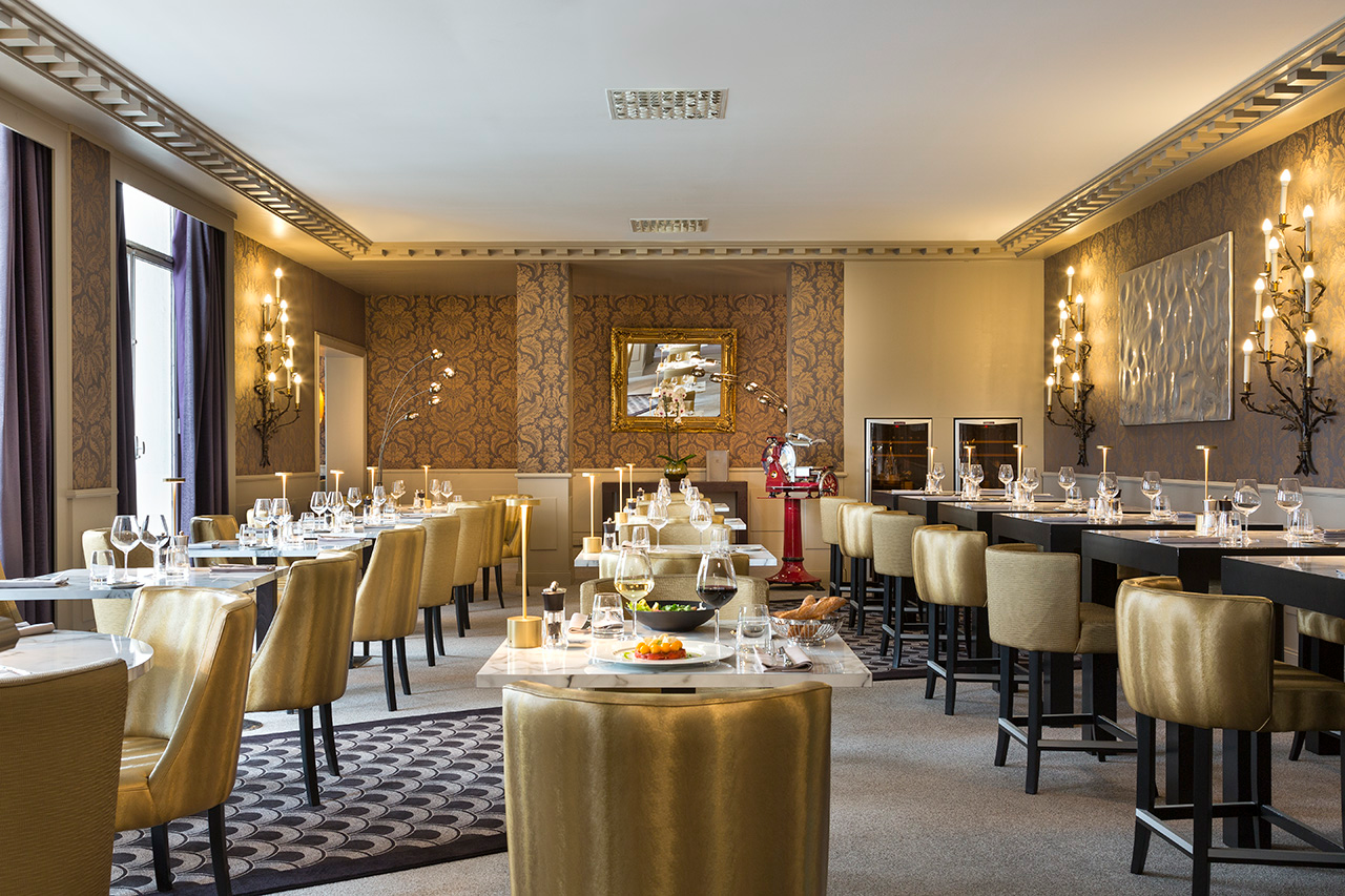 Le 85 Restaurant & Bar