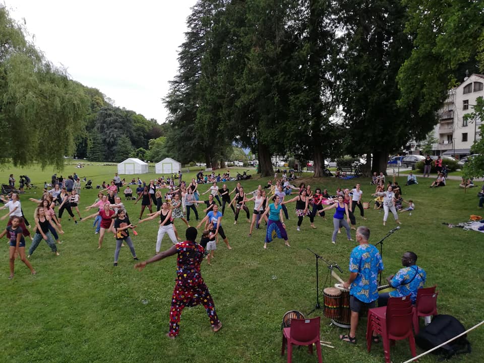 Atelier de danse africaine -Festival Uriage en Danse présenté par Jean-Claude G…
