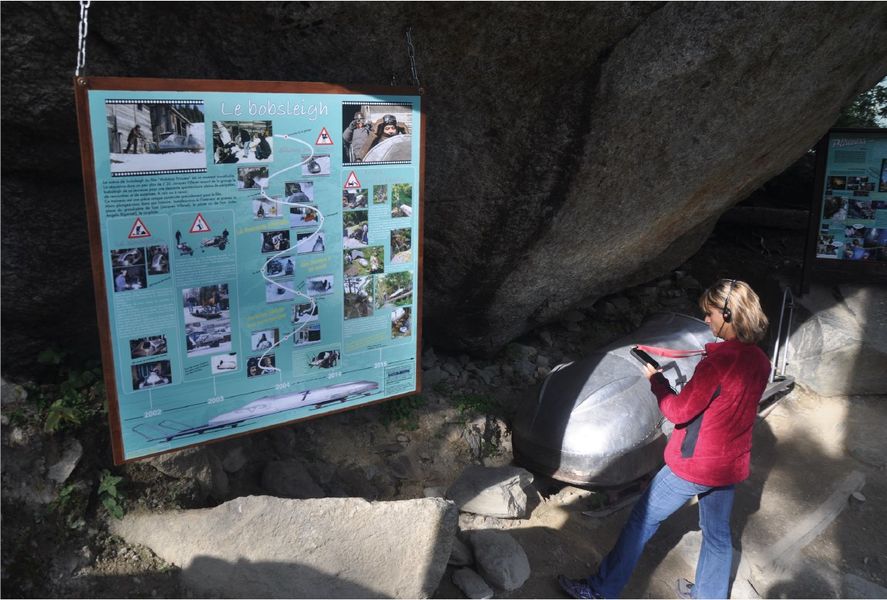 À la découverte du glacier avec les tablettes Visio-Ice