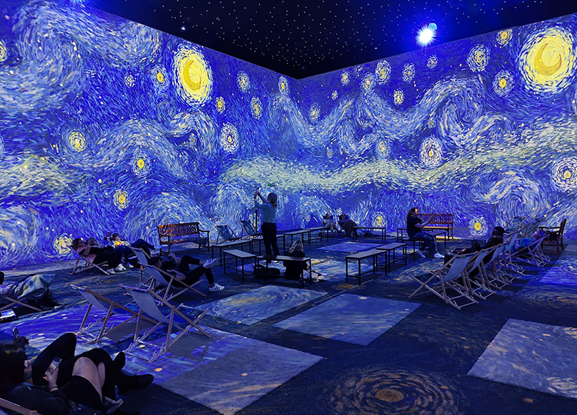 Van Gogh : the immersive experience