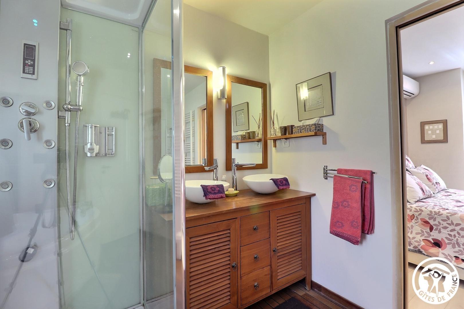 Lou Bastido, Marseille 13e Arrondissement - photo 5