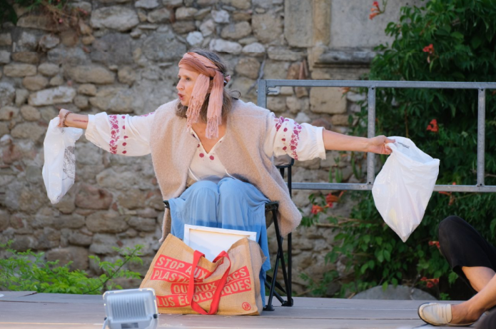Théâtre en liberté : Trois dames sur une île déserte