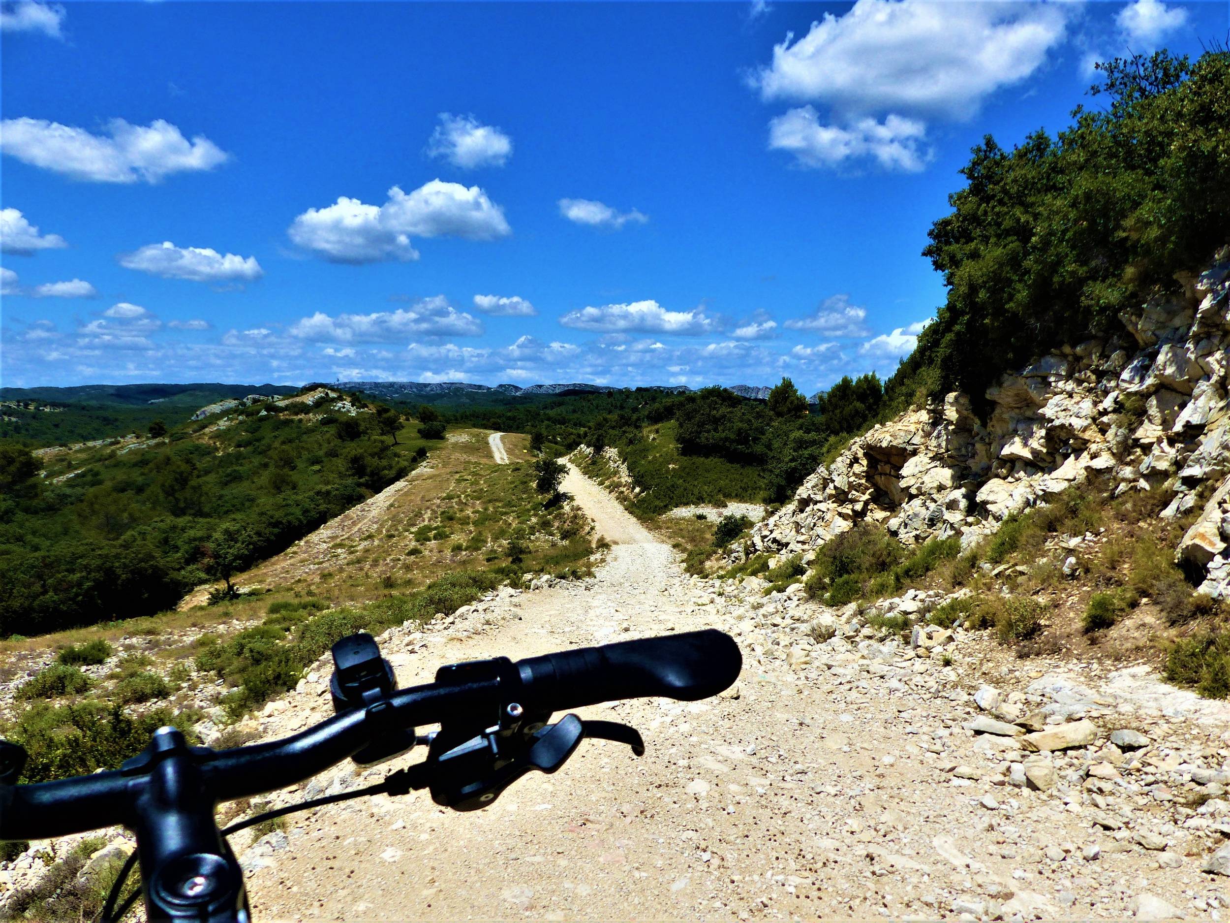 AUREILLE - Les Civadières à VTT, Aureille - photo 6