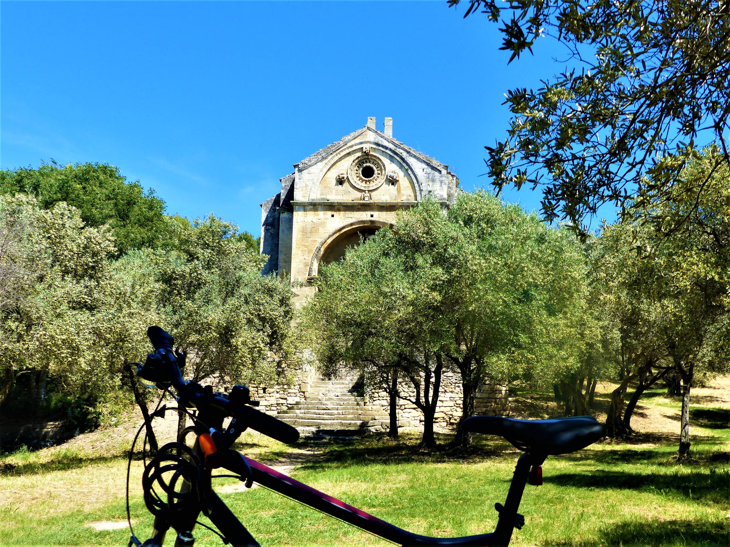 TARASCON - La campagne provençale à vélo — photo 2