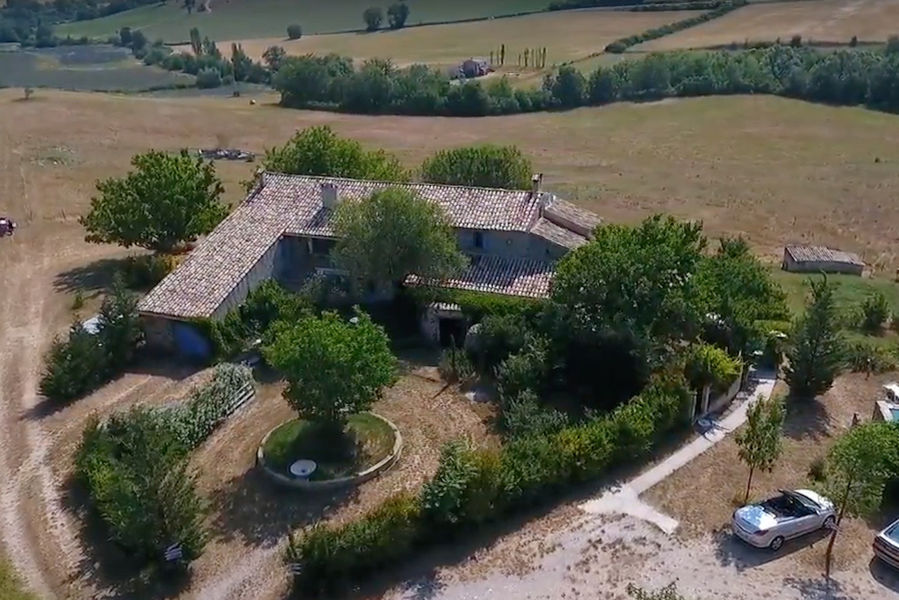www.gites-de-provence.com
