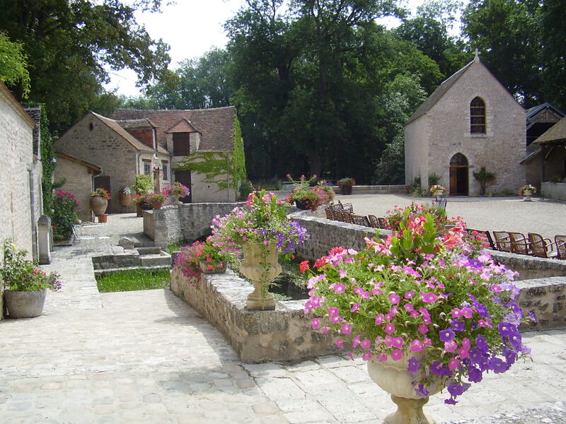 Abbaye de Cercanceaux
