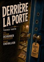 Derrière la porte