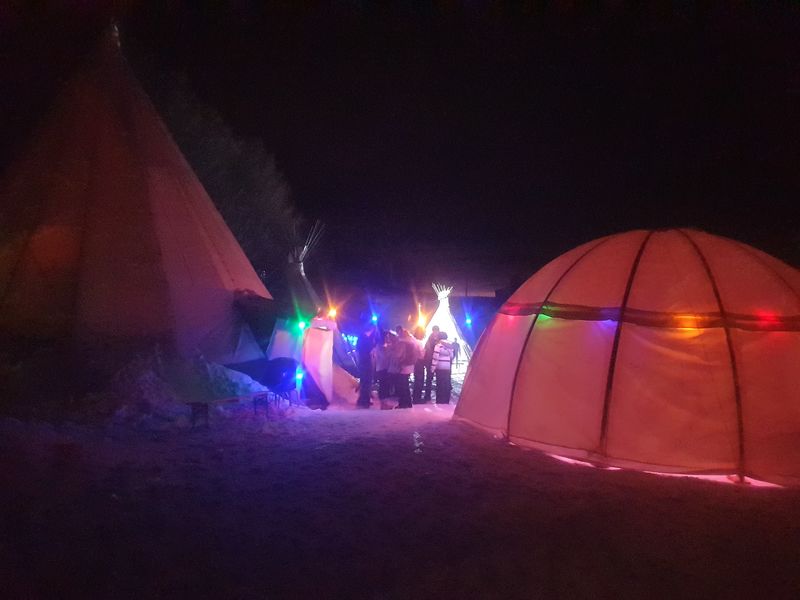 Soirée insolite d'entreprise au Village Tipi
