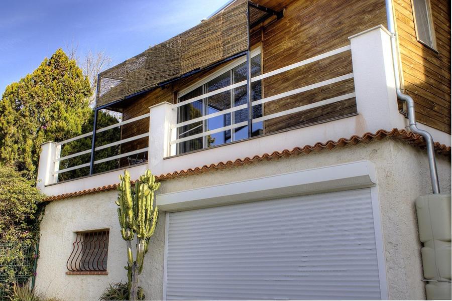 Les Yuccas-Balcon du séjour-Nice-Gîtes de France des Alpes-Maritimes
