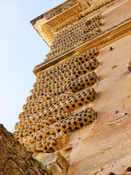 Château de La Tour d'Aigues