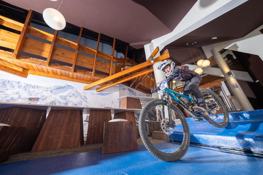 Avoriaz Street Lines_Avoriaz