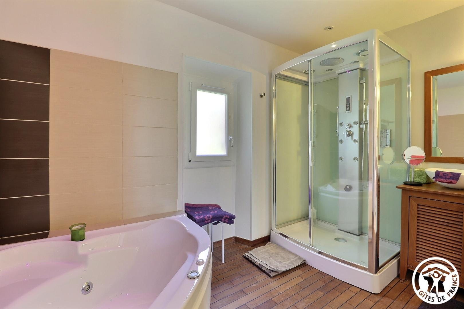 Lou Bastido, Marseille 13e Arrondissement - photo 17