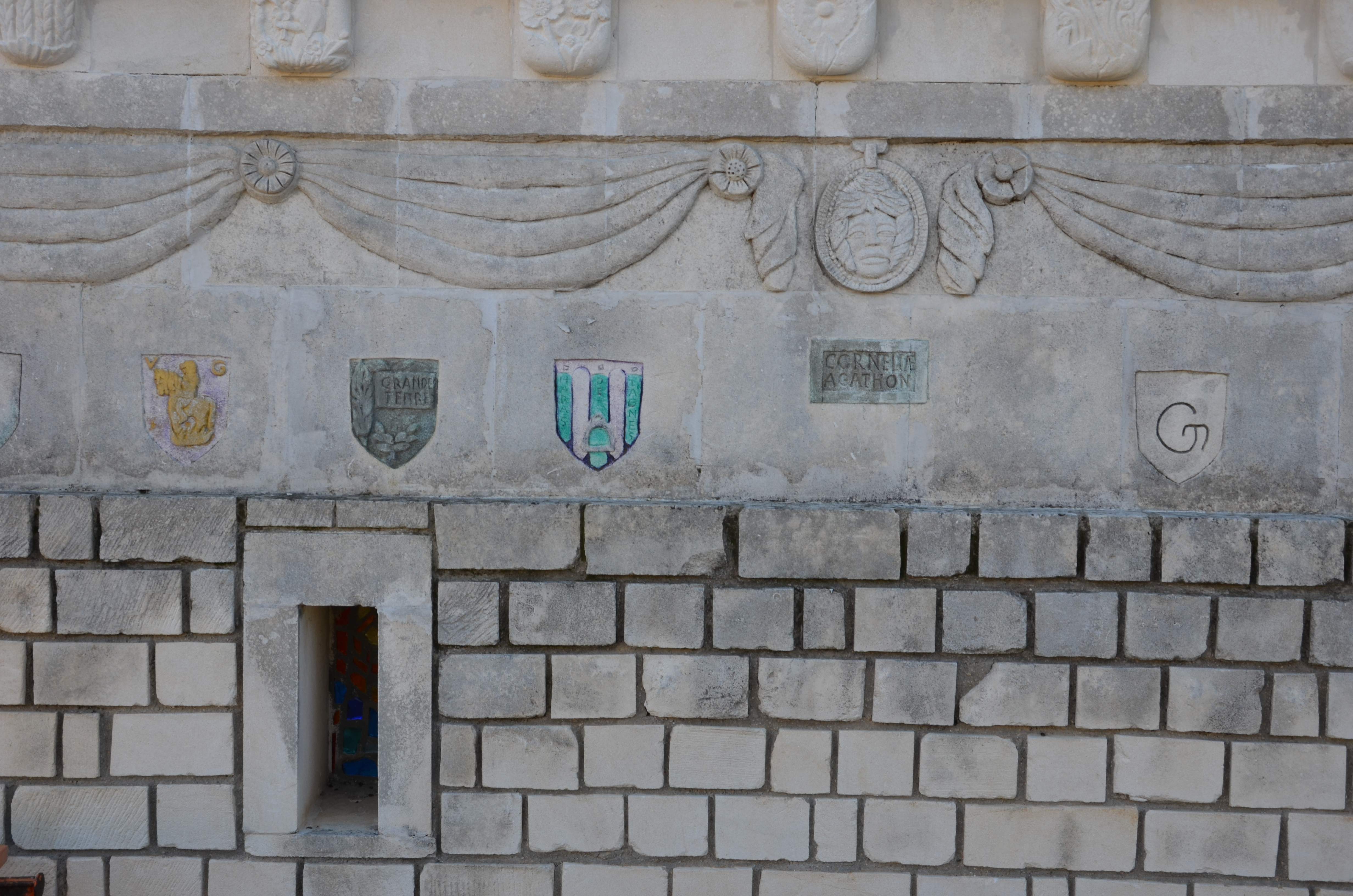 Amphithéâtre, Mollégès - photo 4