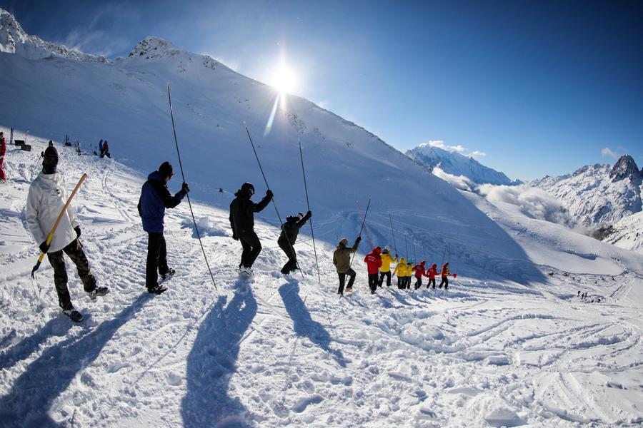 Atelier nivologie et recherche de victime en avalanche_Molines-en-Queyras