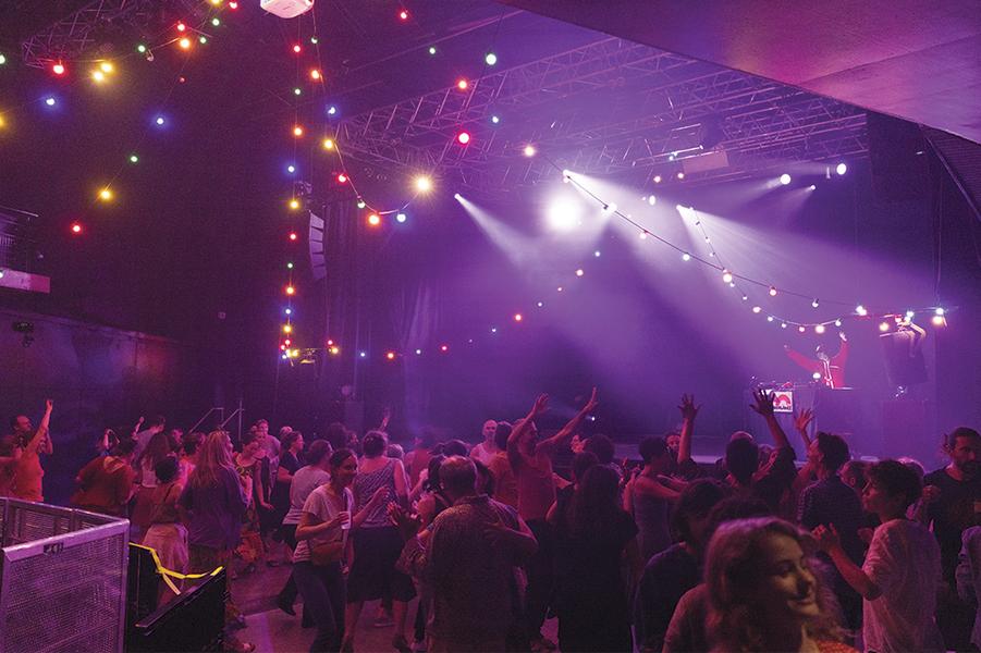Ateliers et grand bal participatif en famille à Châteauvallon_Ollioules
