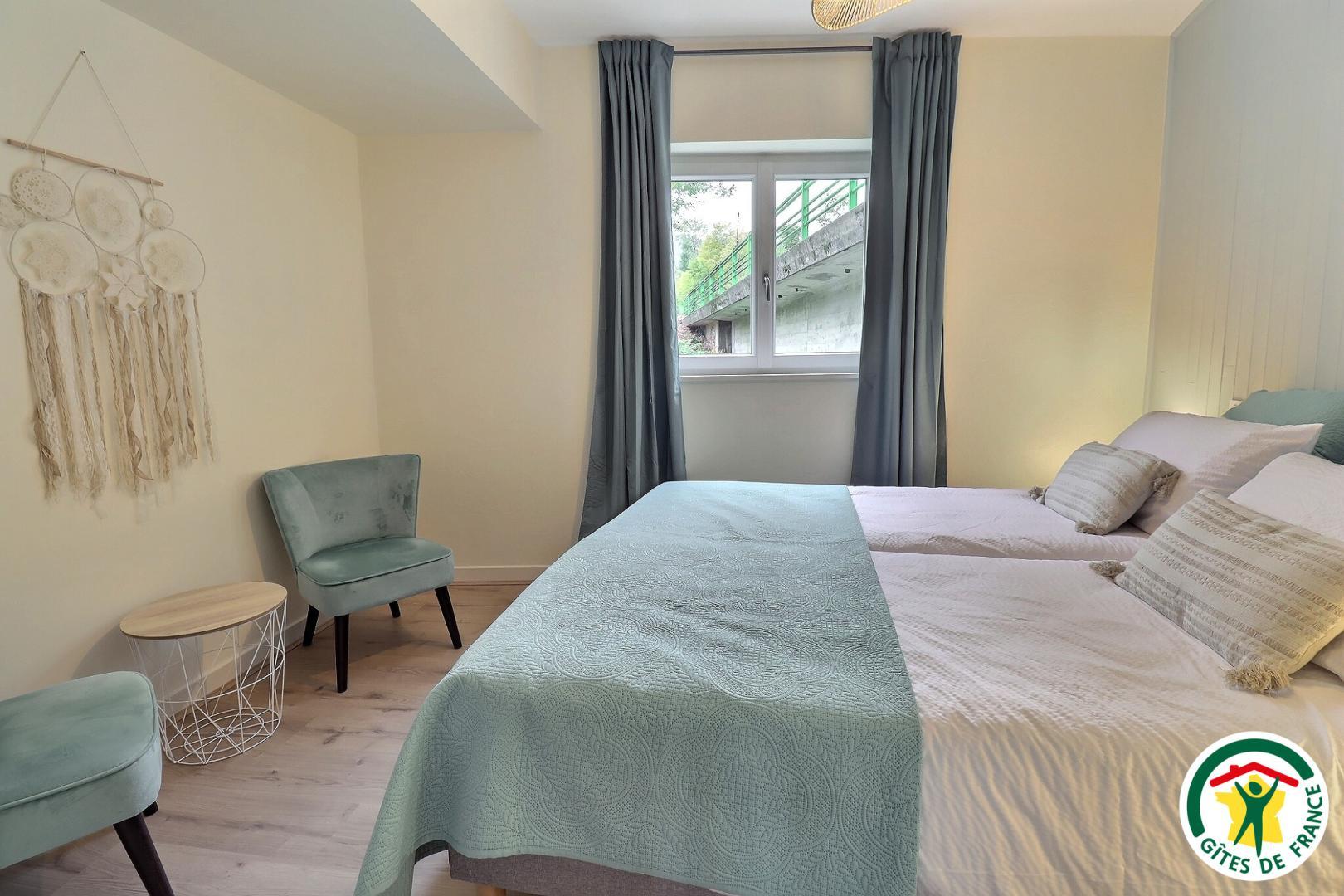 Chambre DUNE : deux lits simples ou un lit double (2x80 ou 1x160 x200)
