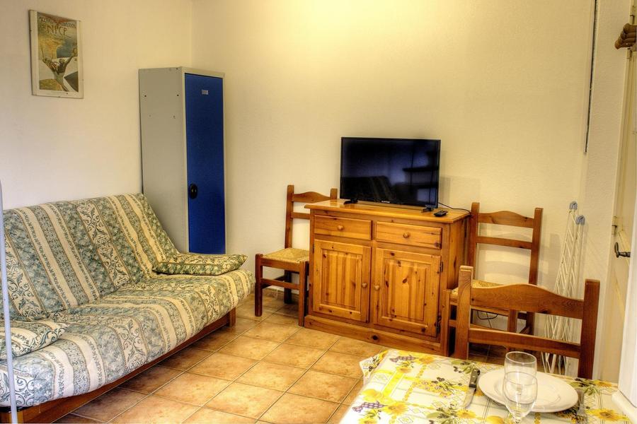 Gîte N°1 Espace des Oliviers-Séjour/Coin repas-Castagniers-Gîtes de France des Alpes-Maritimes