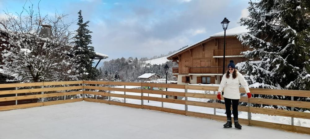 Visiteur sur la patinoire de Cordon Visiteur sur la patinoire de Cordon
