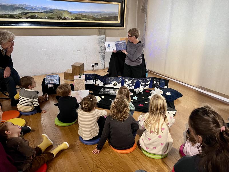 Lecture animée - Qui habite dans le château ?_Annecy