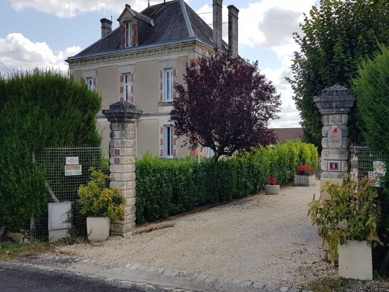 Aire camping-cars - Jean-Pierre Roux