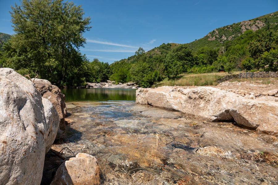 La Souche - Plan d'eau 2 ©sourcesvolcans
