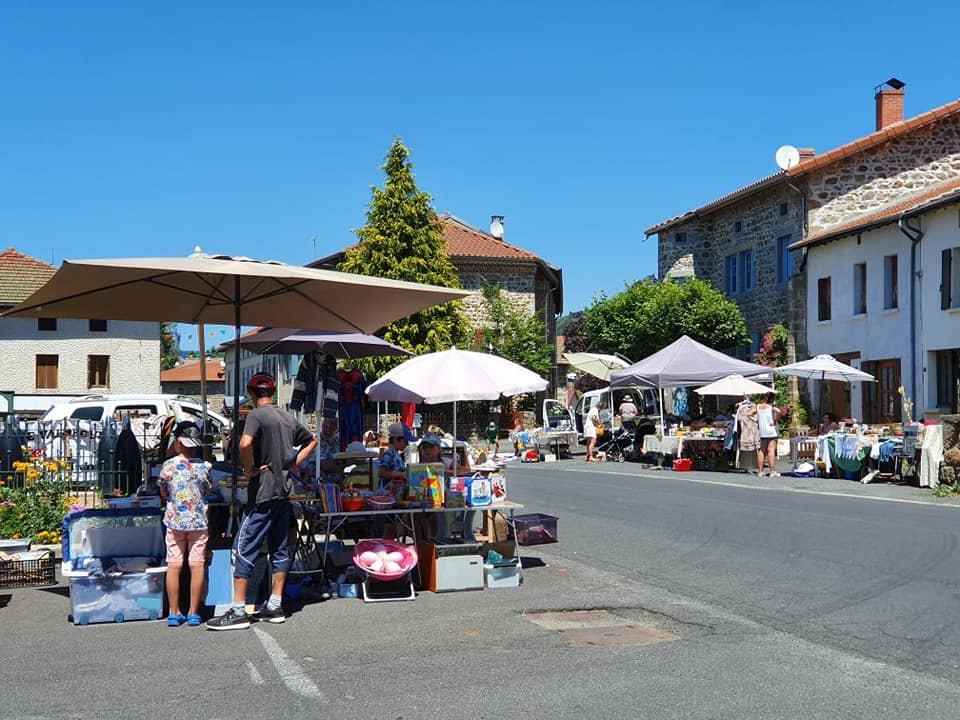 Brocante et marché artisanal // Saint-Clément-de-Valorgue