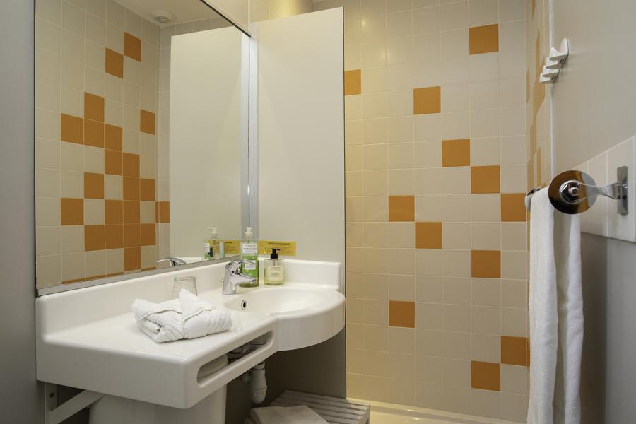 Chambre Confort - salle d'eau