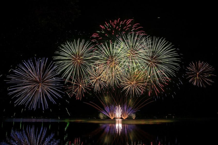http://Feu%20d'artifice%20Point%20Vert%20/%20Vallée%20Bleue