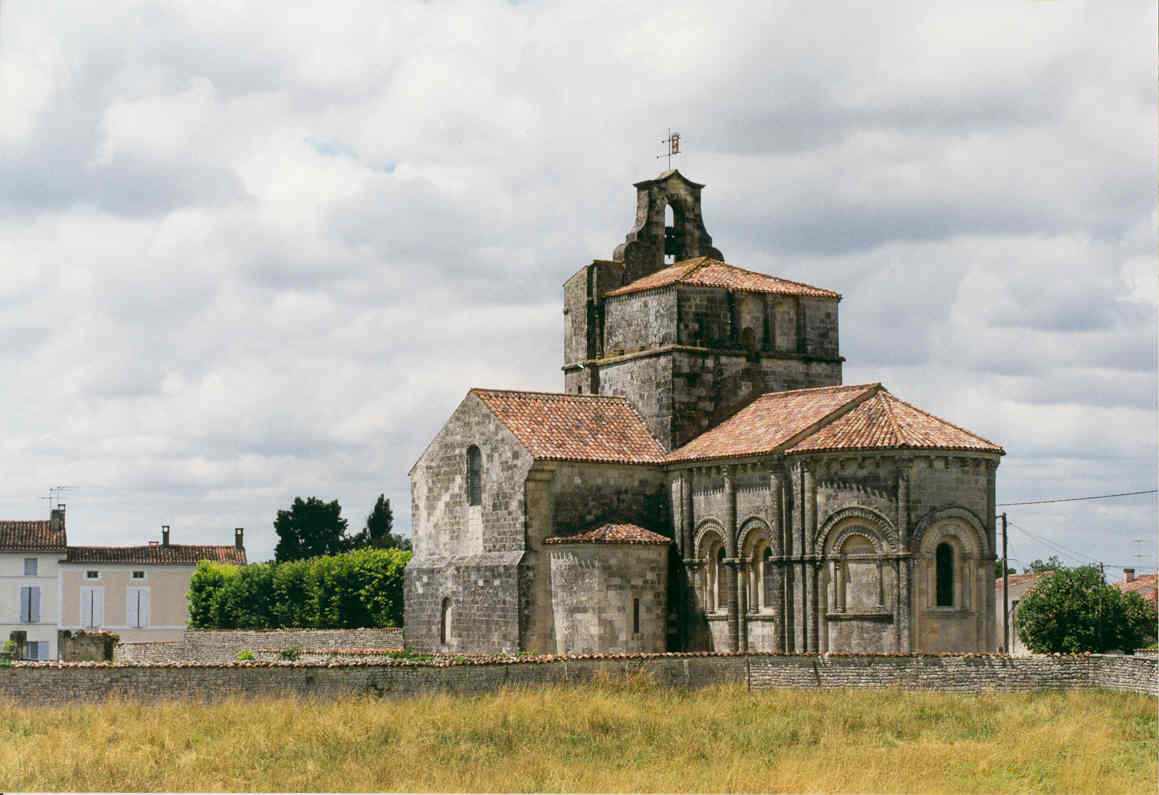 Eglise Saint-Pierre de Marestay