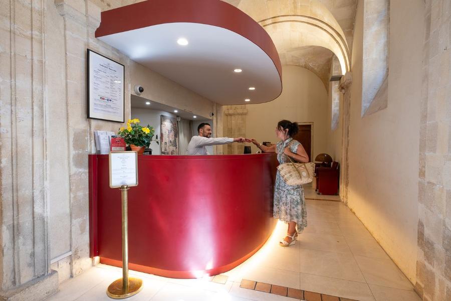 Hôtel Cloître Saint Louis