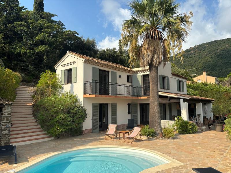 Doret Katia_Cavalaire-sur-Mer
