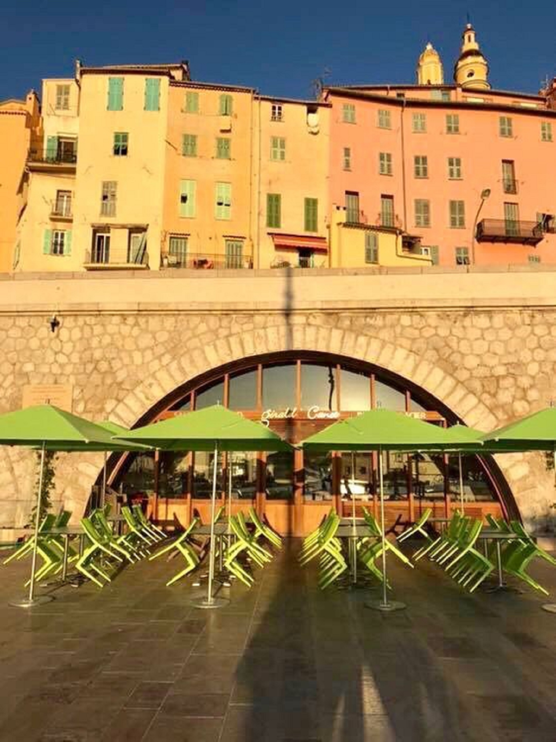 Terrasse de l'établissement