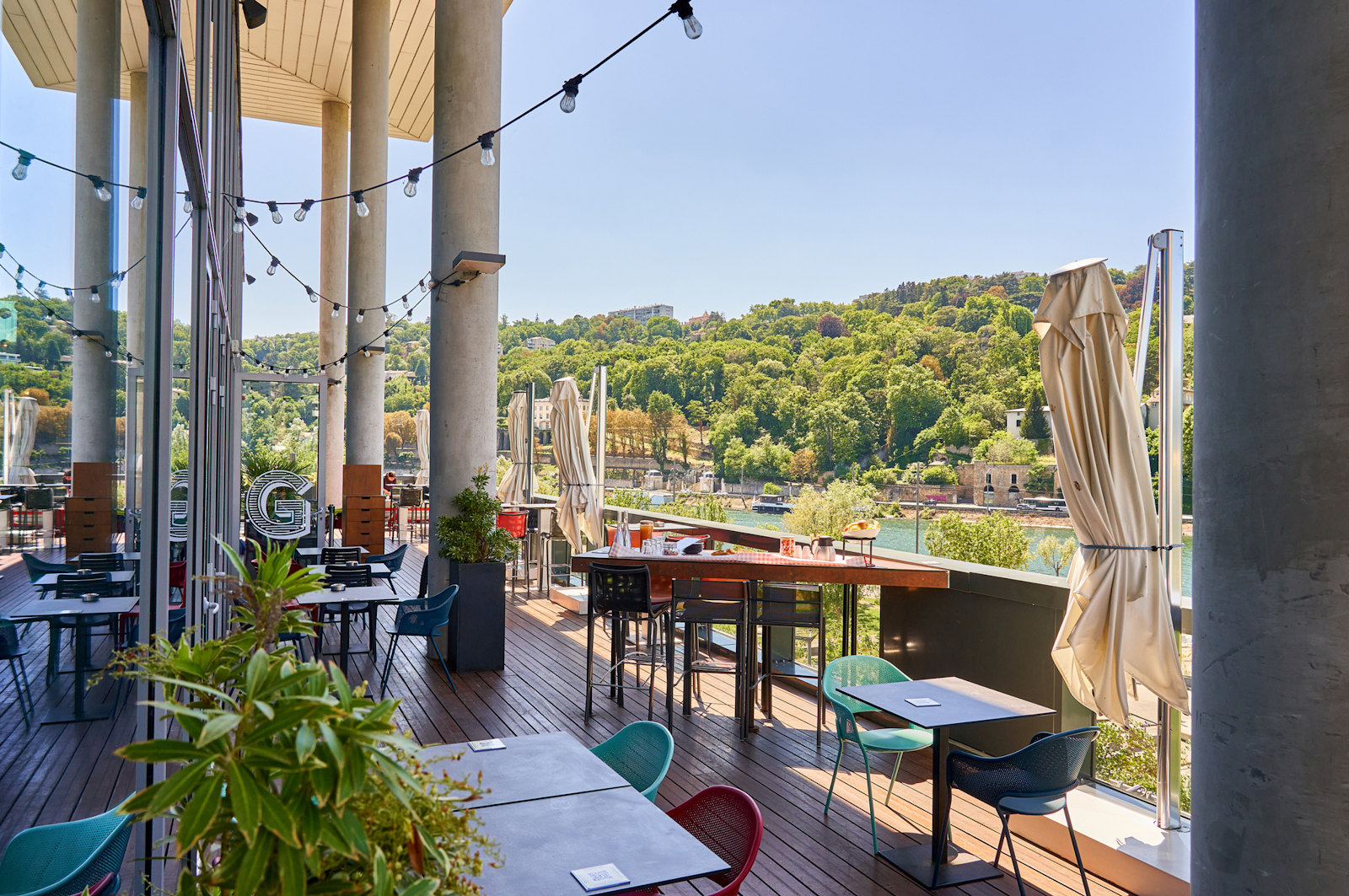 Gourmet Bar Confluence