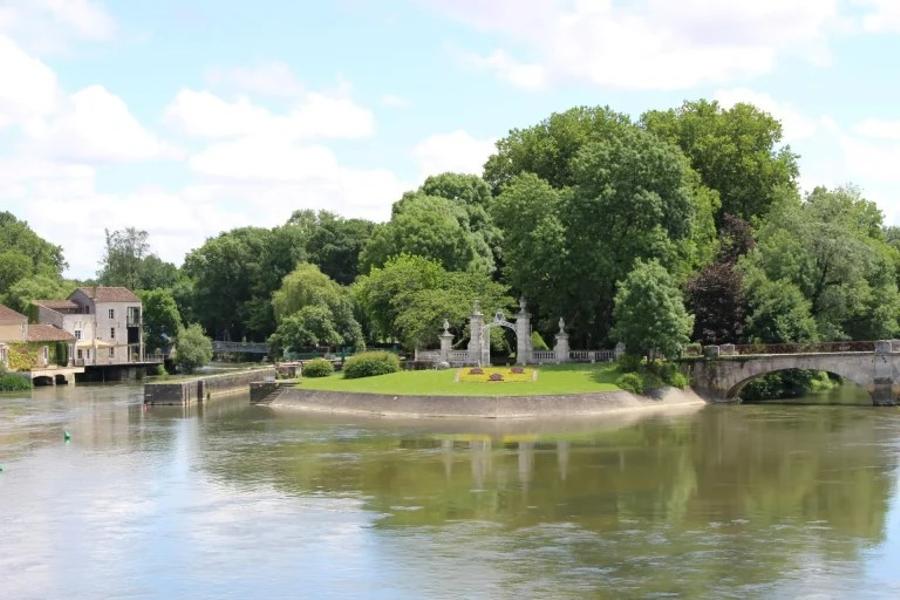 Distillez Jarnac : Seconde Capitale du cognac