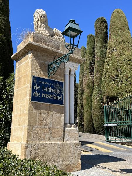 Portail entrée principale du domaine 