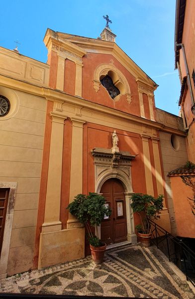 Façade