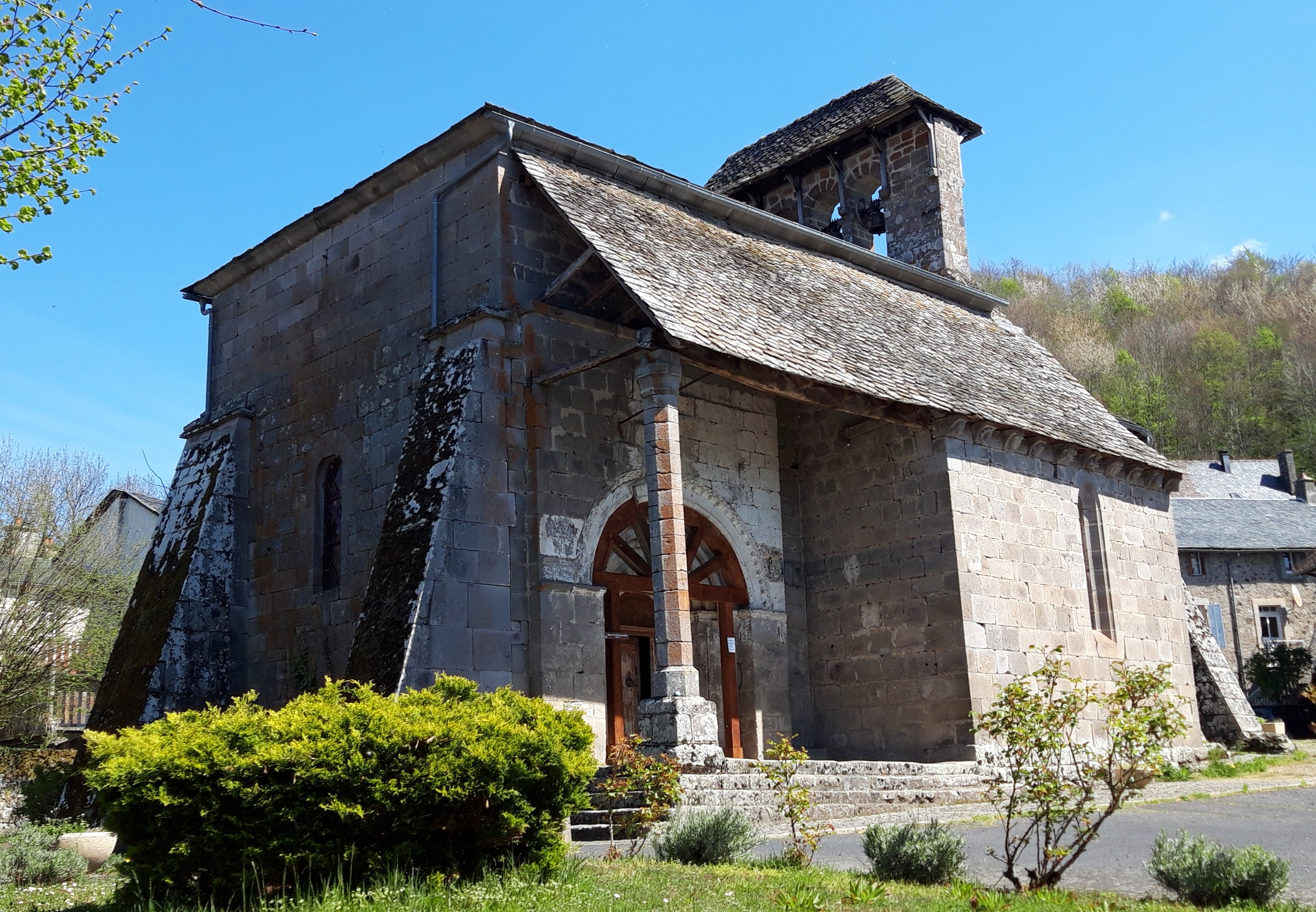 Visite de l'église de Jou-sous-Monjou