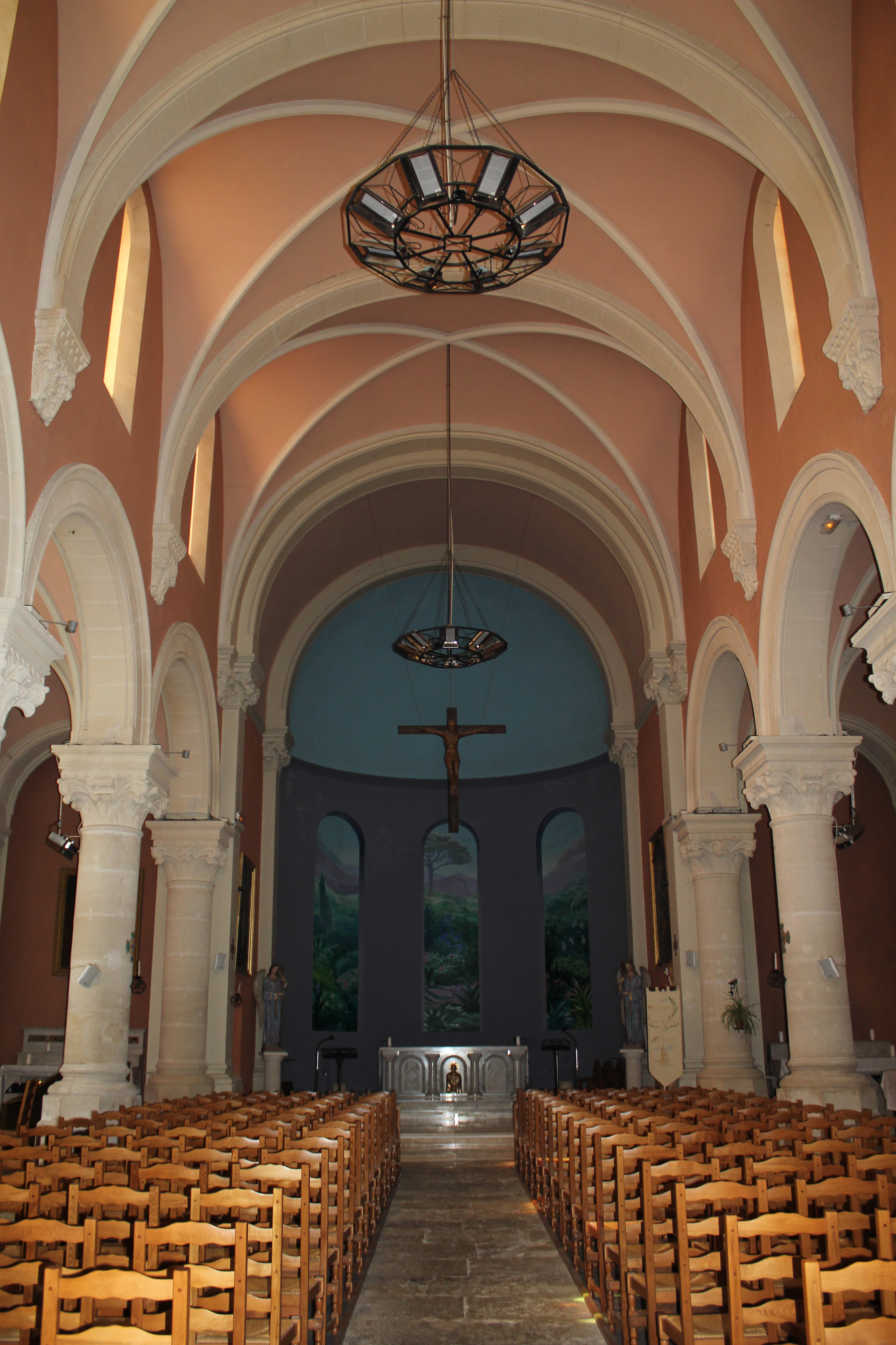 Eglise paroissiale Saint-Pierre-es-Liens, Mollégès - photo 3